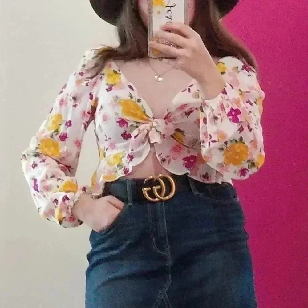 IVORY FLORAL TOP - Picture 6 of 7